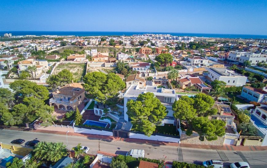 Sale - Villa - Los Balcones