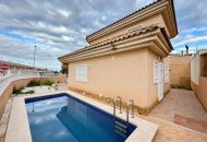 Venta - Villa - Torrevieja