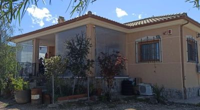 Villa - Sale -  - 