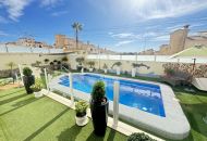 Sale - Villa - Villamartin