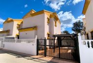 Sale - Villa - El Raso