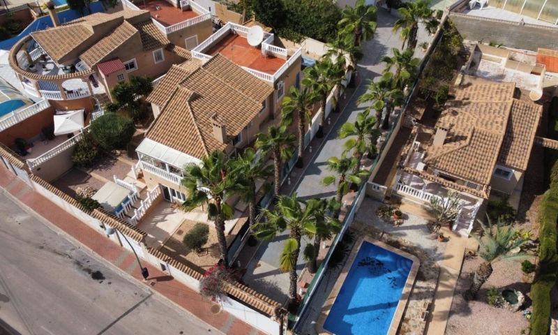 Sale - Villa - Torrevieja