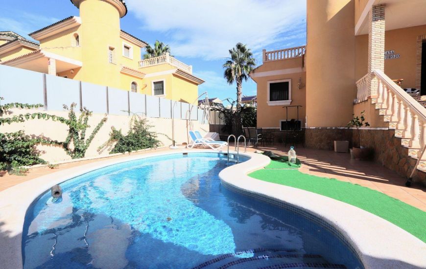 Venta - Villa - Villamartin