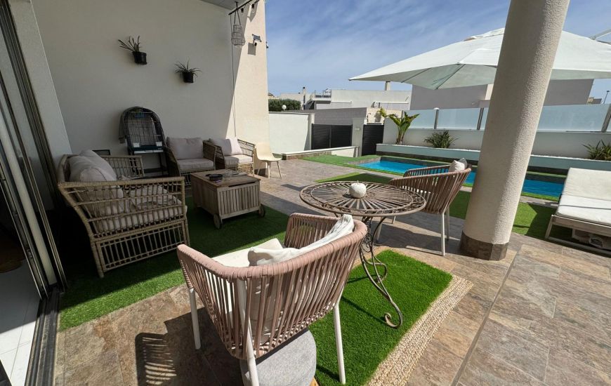 Sale - Villa - Orihuela Costa