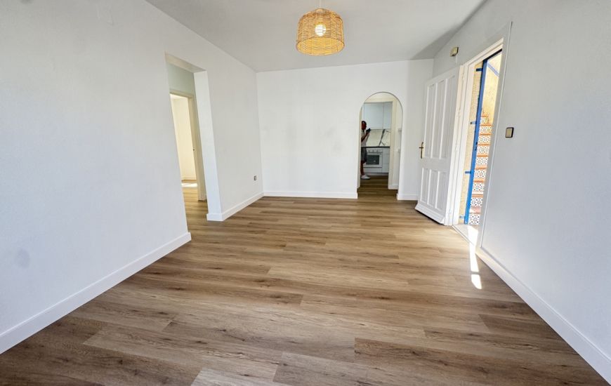 Sale - Apartments - La Siesta