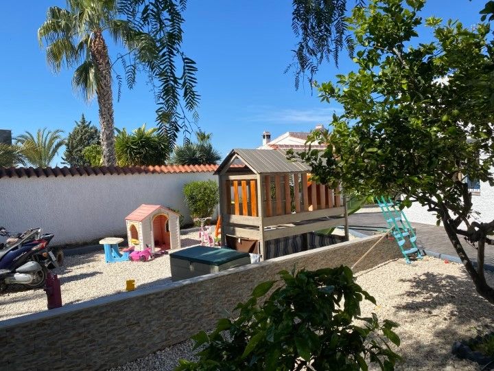 Sale - Villa - Ciudad Quesada