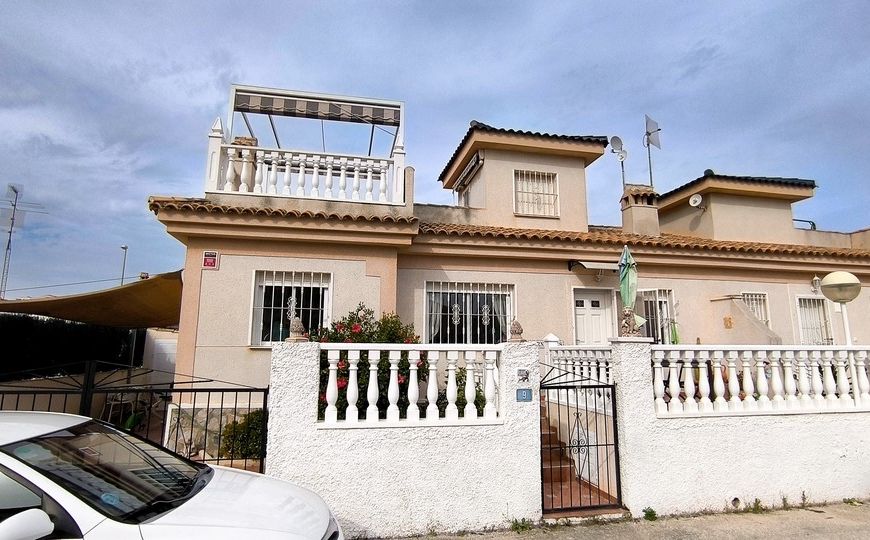 Sale - Half Vrijstaand Huis - Ciudad Quesada