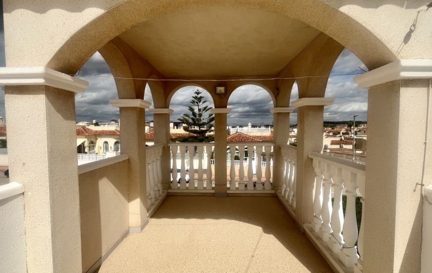 Venta - Villa - Algorfa