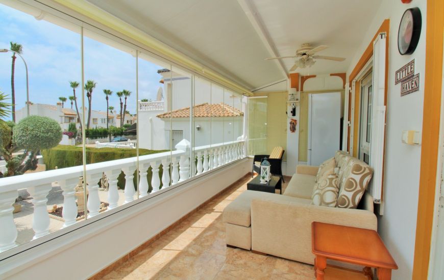 Sale - Villa - Villamartin
