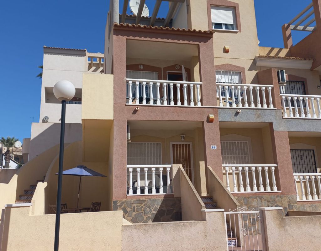 RC20569385 Apartments Villamartin, Florida Golf Sale