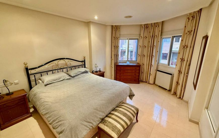 Sale - Villa - Benferri