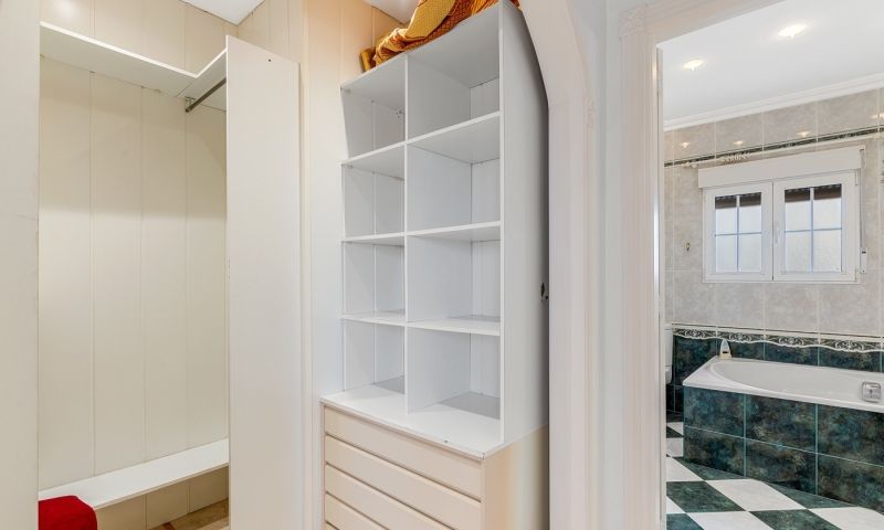 Sale - Villa - Torrevieja