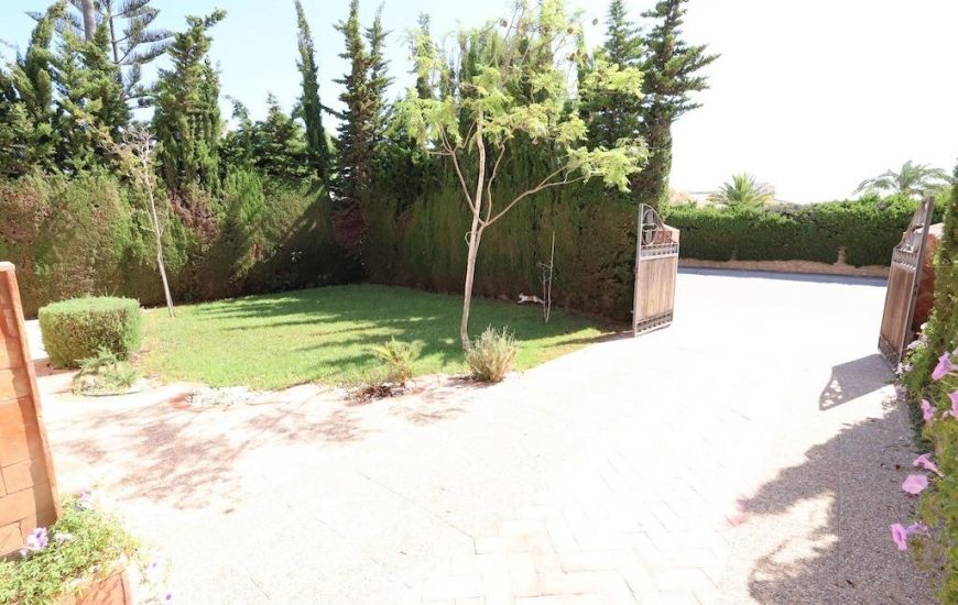 Sale - Villa - Orihuela Costa