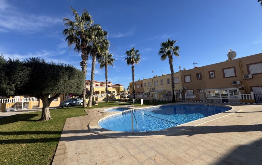 Sale - Rijtjeshuis - Cabo Roig