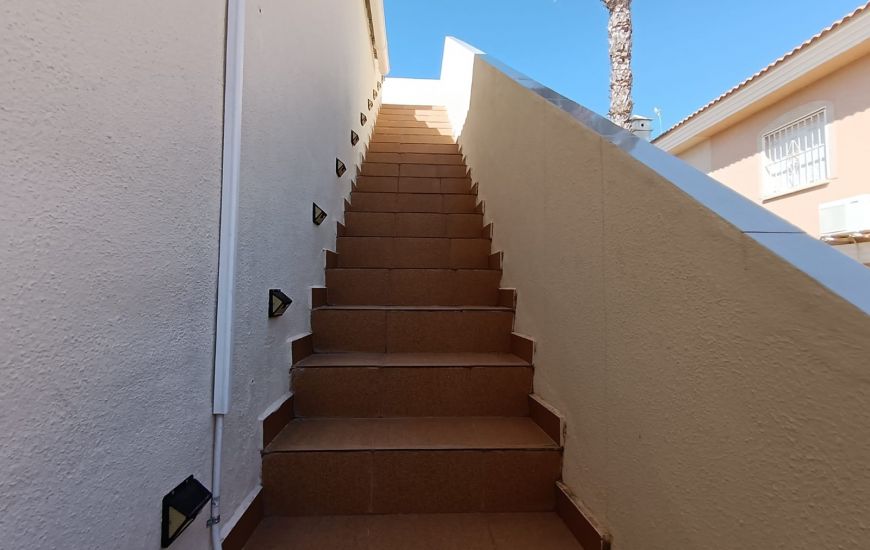 Sale - Half Vrijstaand Huis - Ciudad Quesada