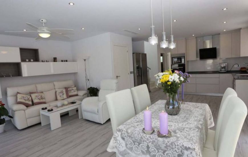 Sale - Villa - Atalaya - Atalaya Park