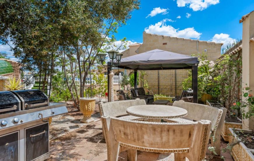 Sale - Finca - Catral