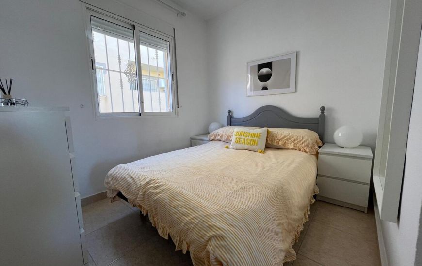 Sale - Apartments - Villamartin - Villamartín