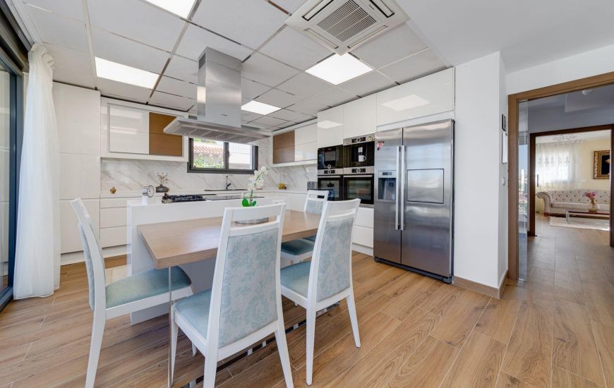 Sale - Villa - Torrevieja