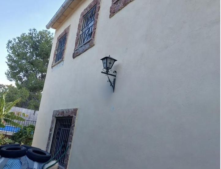 Sale - Villa - Montserrat