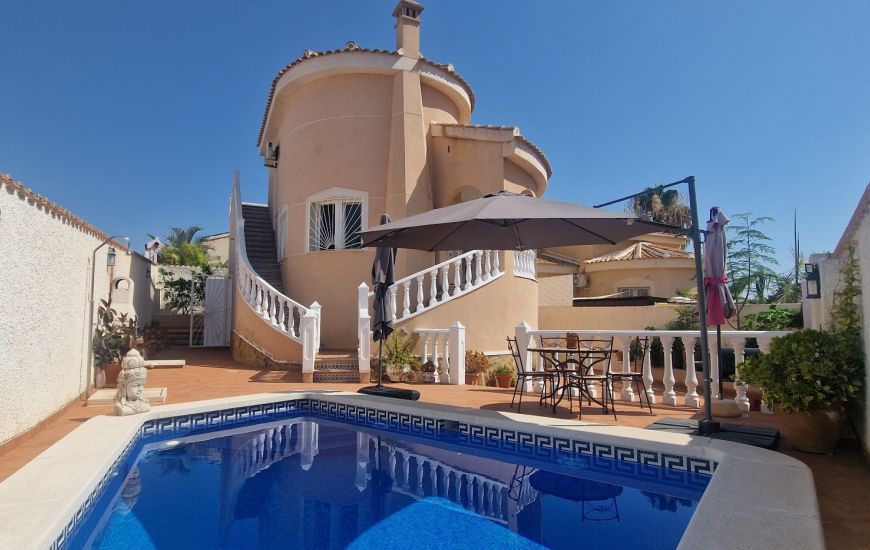 Sale - Villa - Ciudad Quesada