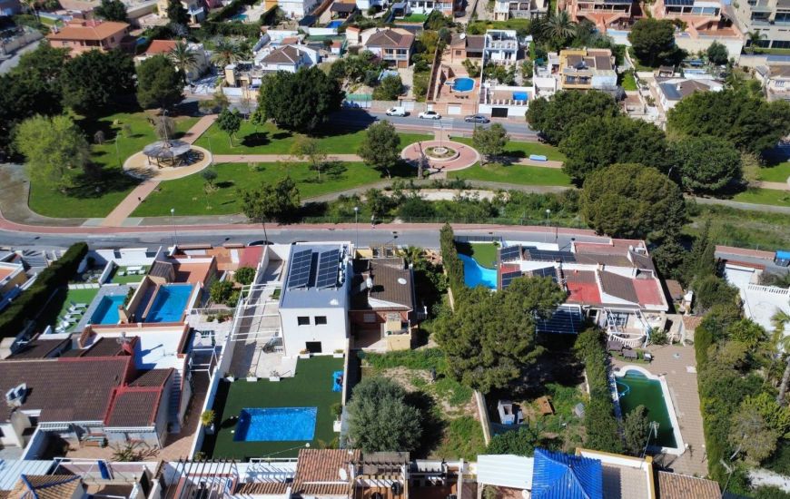 Sale - Villa - Torrevieja - 