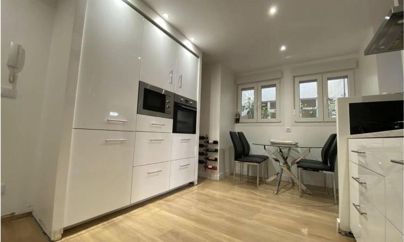 Sale - Apartments - 