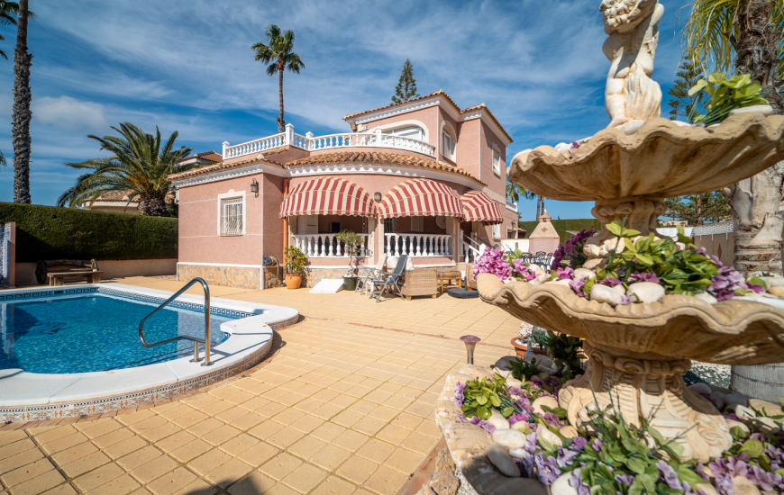 Sale - Villa - Ciudad Quesada