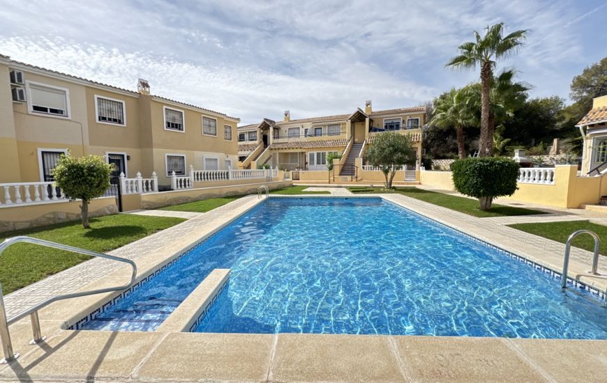 Sale - Apartments - Villamartin