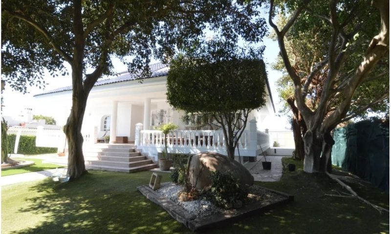 Sale - Villa - Torrevieja