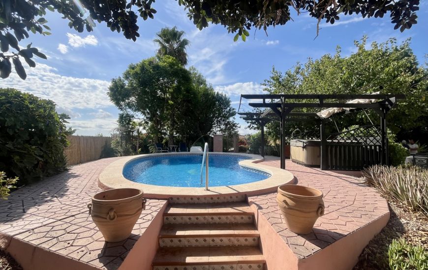 Sale - Villa - Orihuela