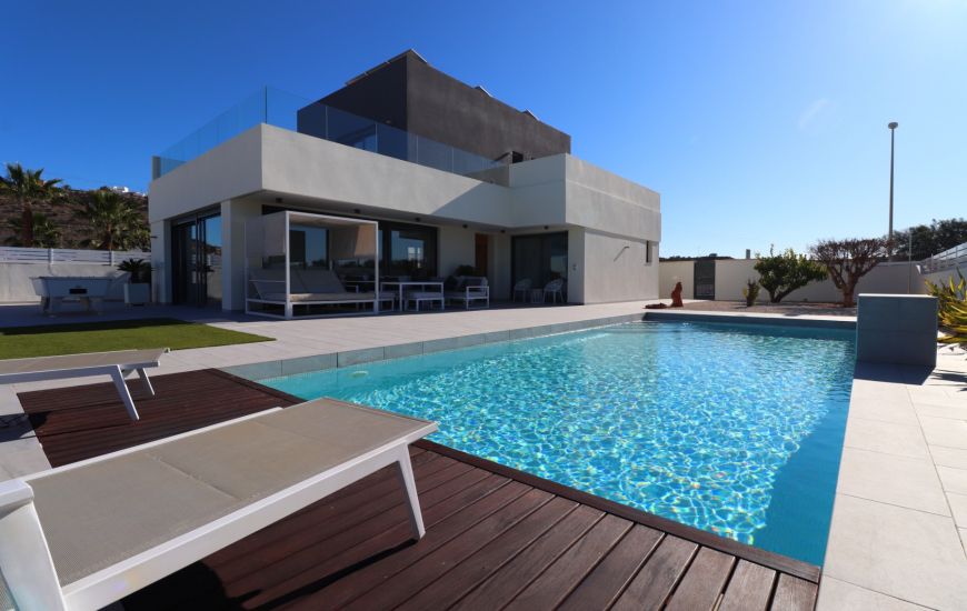 Sale - Villa - Benimar