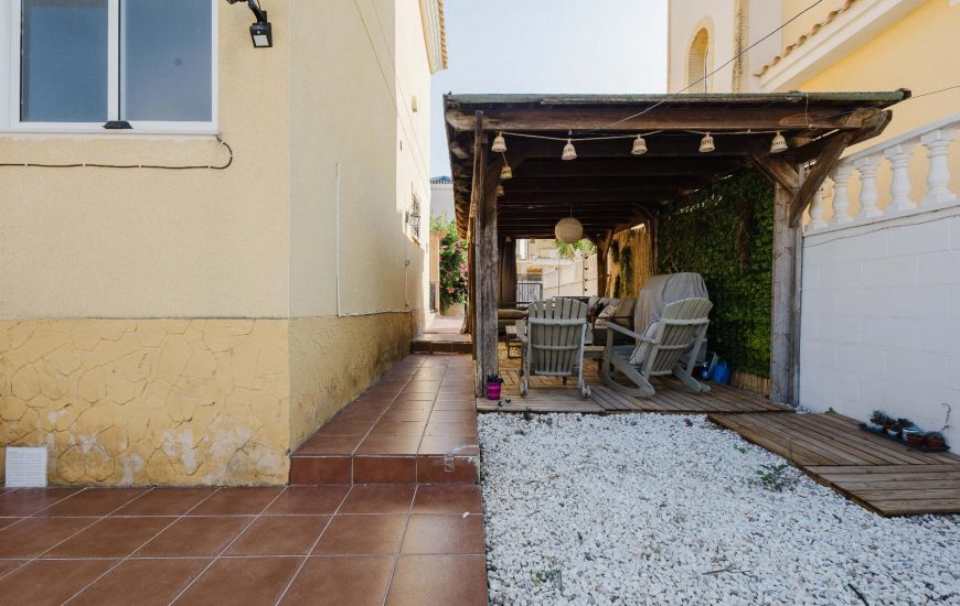 Sale - Villa - Algorfa