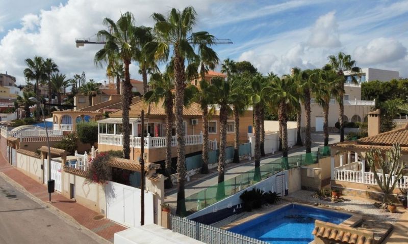 Sale - Villa - Torrevieja