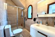 Sale - Villa - Villamartin