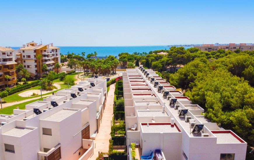 Sale - Adosado - Punta Prima