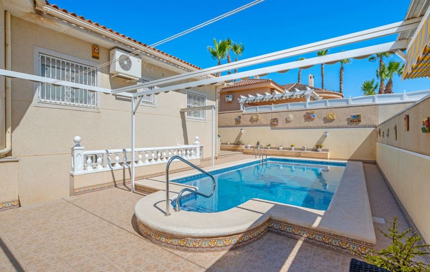 Sale - Villa - Benijófar - 