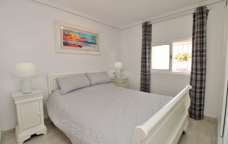 Sale - Bungalow - Villamartin