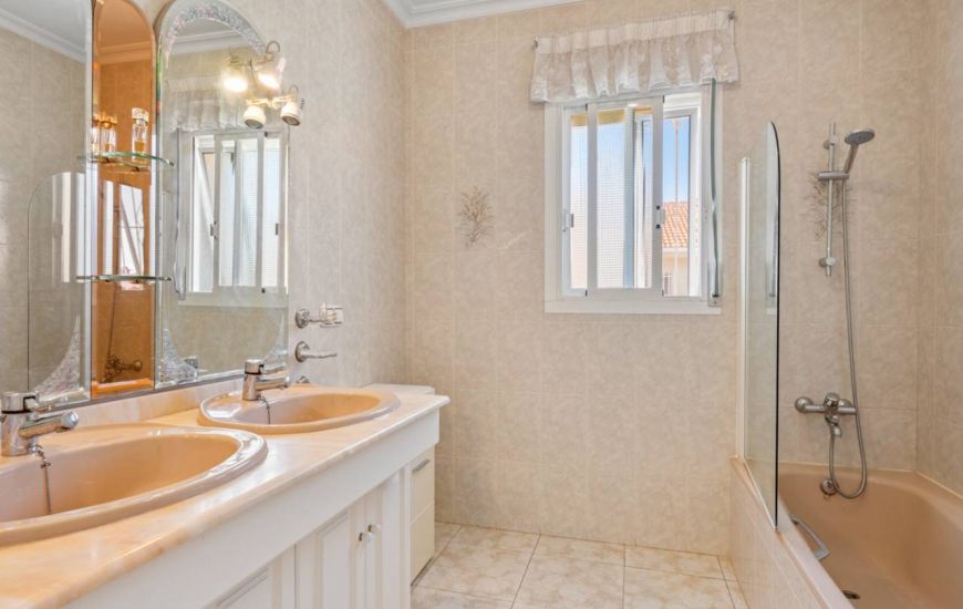 Sale - Villa - Ciudad Quesada