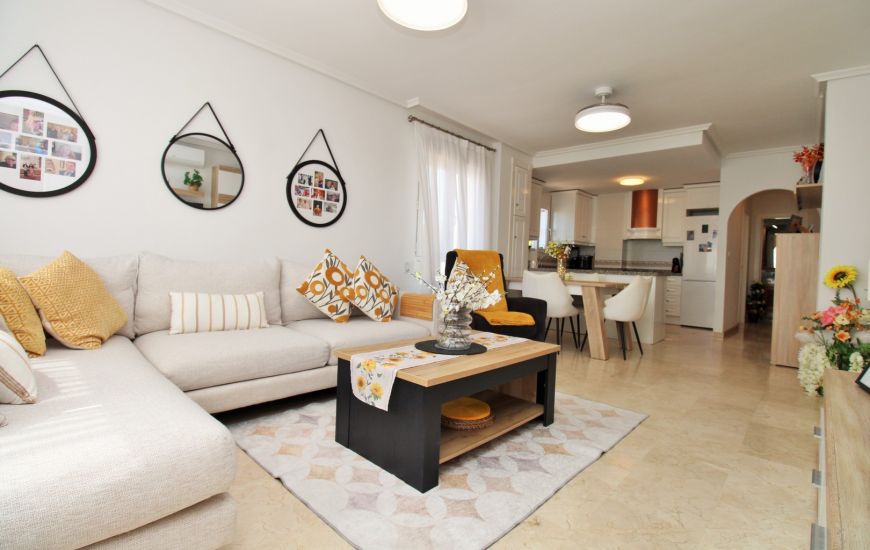 Sale - Apartament - Villamartin