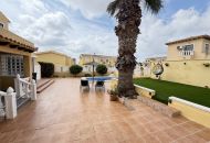 Sale - Villa - Villamartin