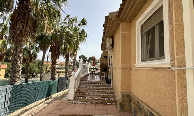 Sale - Villa - Torrevieja