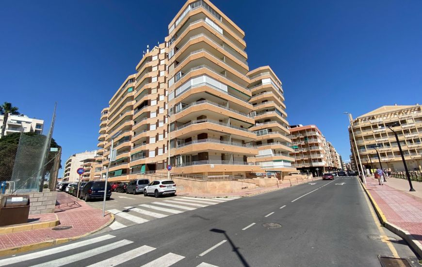 Sale - Apartments - 