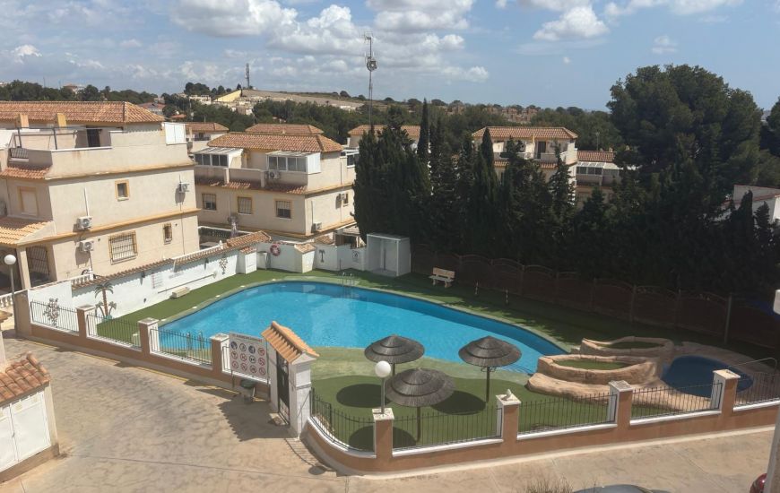 Sale - Rijtjeshuis - Algorfa