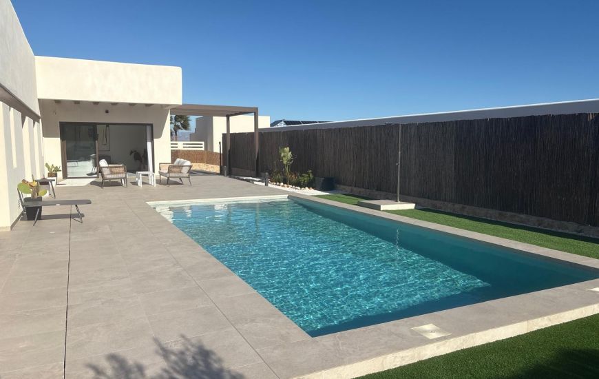 Sale - Villa - Algorfa