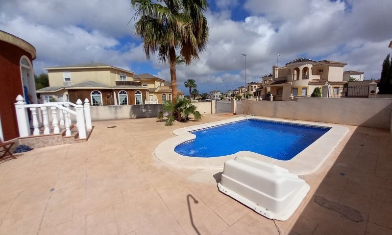 Sale - Villa - Pilar de la Horadada