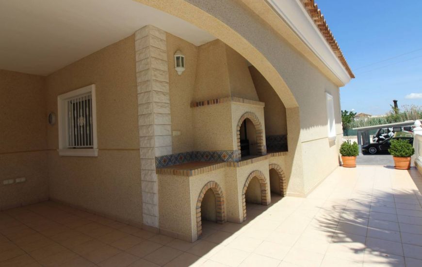 Sale - Villa - Daya Nueva