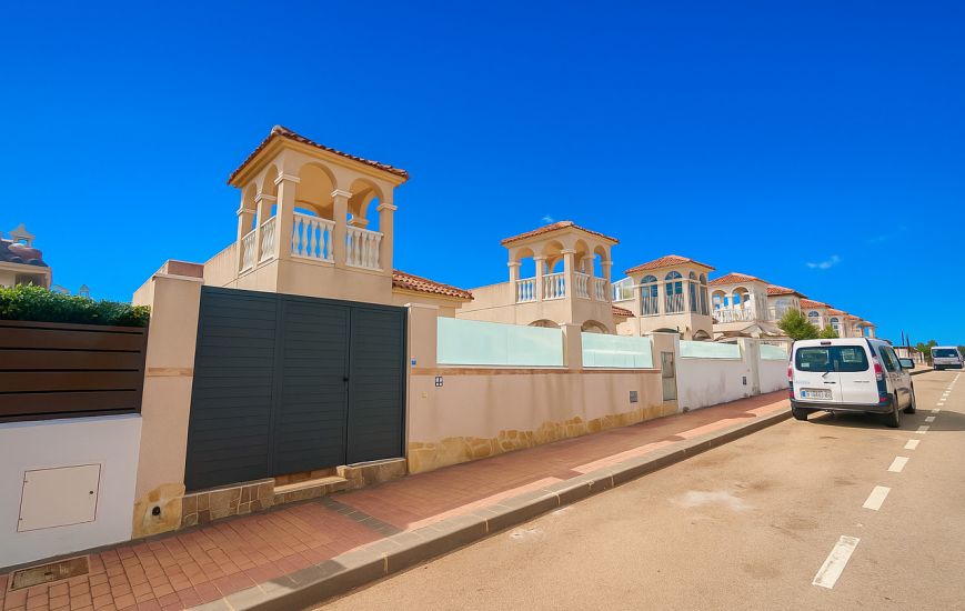 Venta - Villa - Algorfa