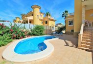 Sale - Villa - Villamartin