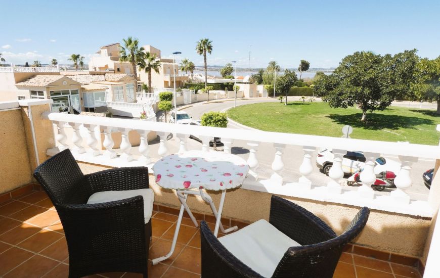 Sale - Link-Detached Villa - Torrevieja